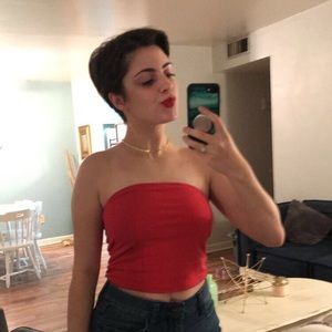 Meet your Posher, Emily